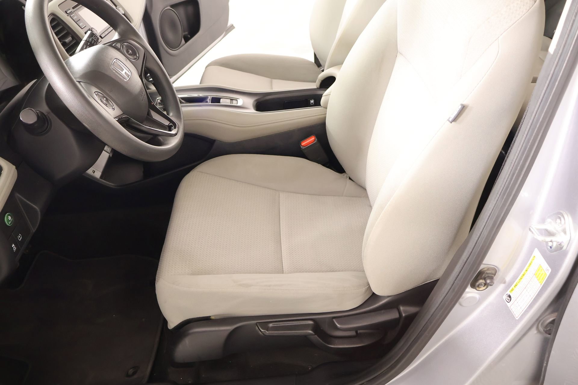 Used 2022 Honda HR-V LX image 10