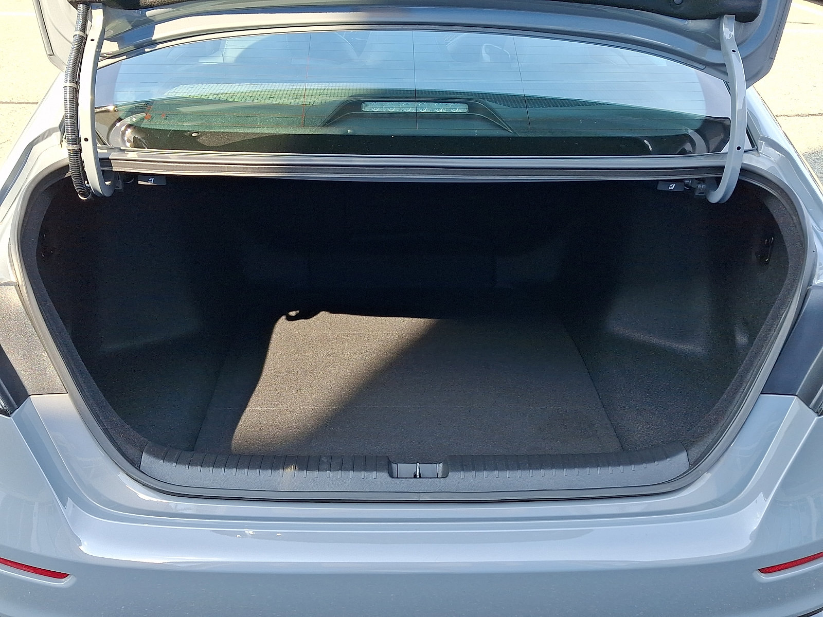 Used 2025 Honda Accord Sport image 30