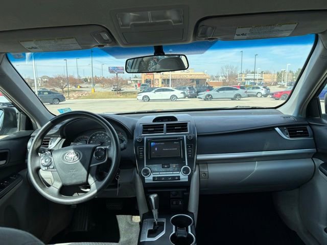 Used 2012 Toyota Camry LE image 24