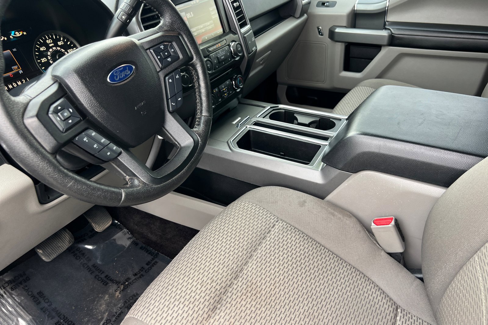 Used 2015 Ford F150 XLT w/ Equipment Group 302A Luxury image 8