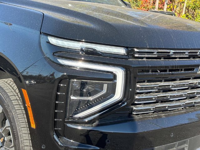 New 2026 Chevrolet Suburban High Country AWD/4WD image 10