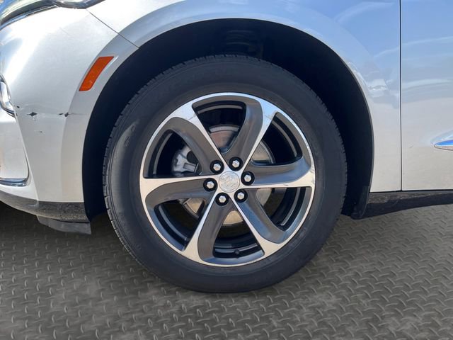 Used 2022 Buick Enclave Essence w/ Experience Buick Package FWD image 14