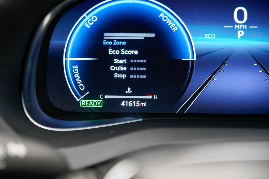 Used 2024 Toyota Venza Limited image 34