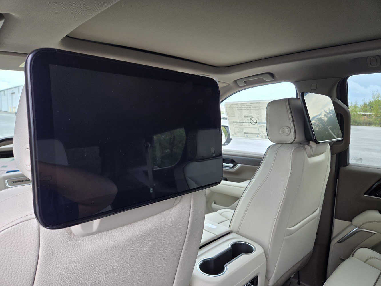 New 2026 GMC Yukon Denali w/ Denali Reserve Package image 22