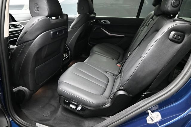 Used 2022 BMW X7 xDrive40i w/ Parking Assistance Package AWD/4WD image 21