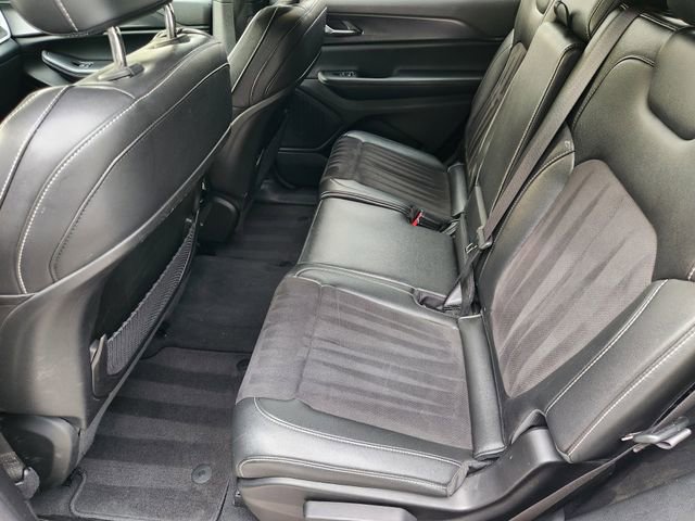 Used 2024 Jeep Grand Cherokee L Laredo image 21