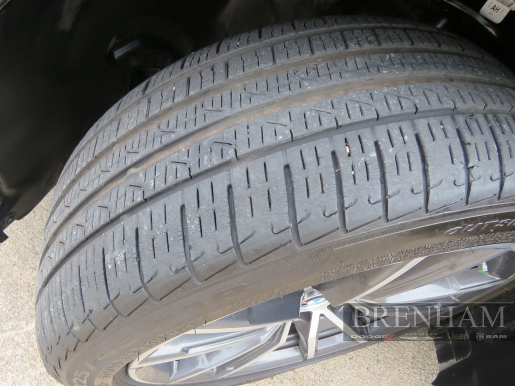 Used 2022 BMW 330e image 11