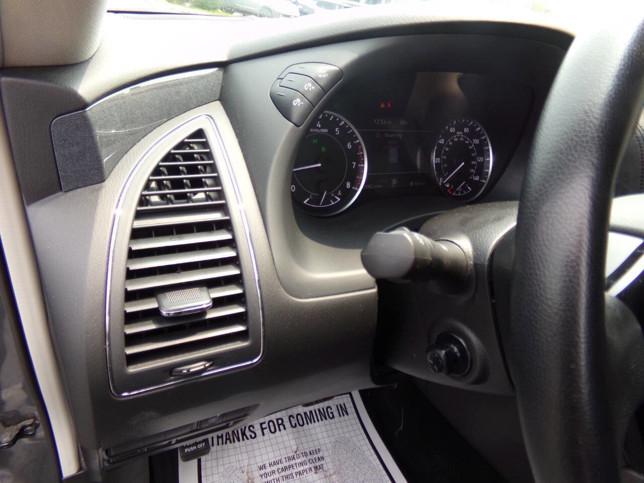 Used 2023 Nissan Armada SV image 18