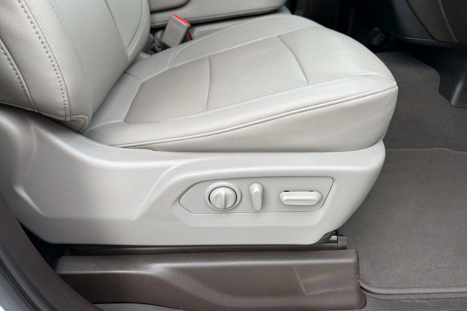 Used 2022 GMC Sierra 2500 SLT w/ Gooseneck/5TH Wheel Package image 22