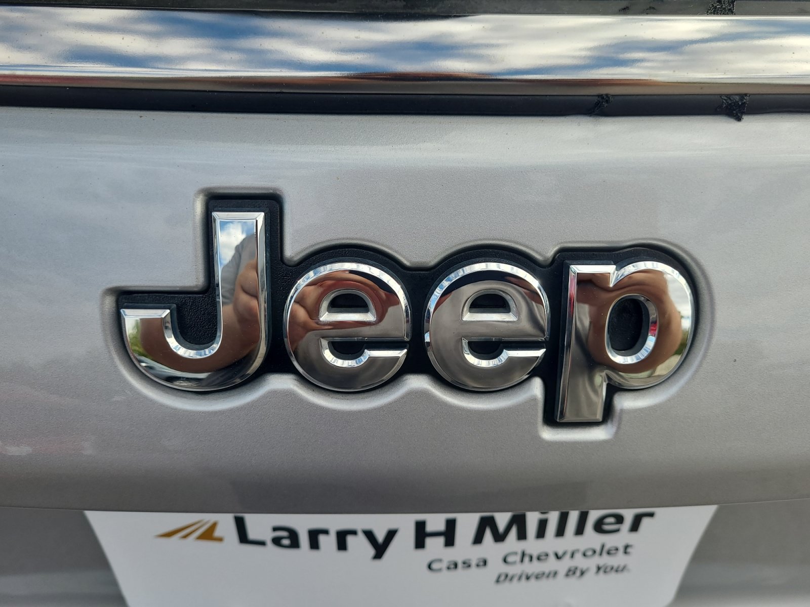 Used 2025 Jeep Compass Limited AWD/4WD image 16