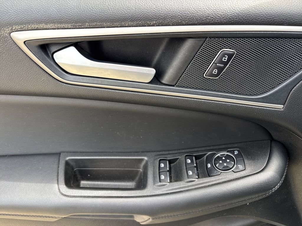 Used 2024 Ford Edge SEL w/ Convenience Package image 29