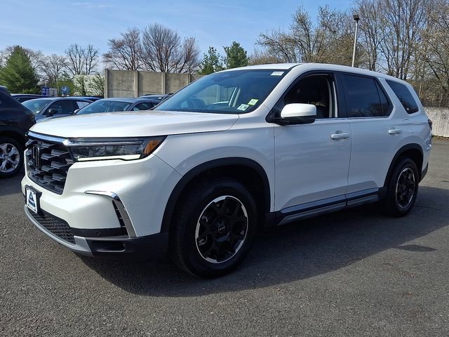 Certified 2025 Honda Pilot EX-L image 3