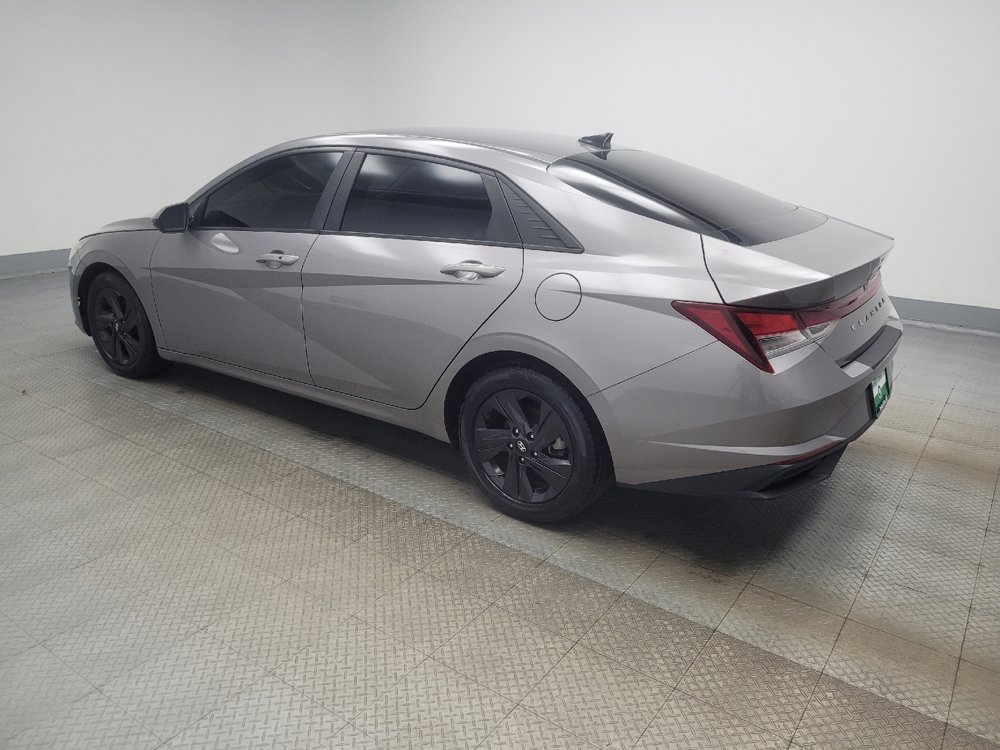 Used 2021 Hyundai Elantra SEL FWD image 3