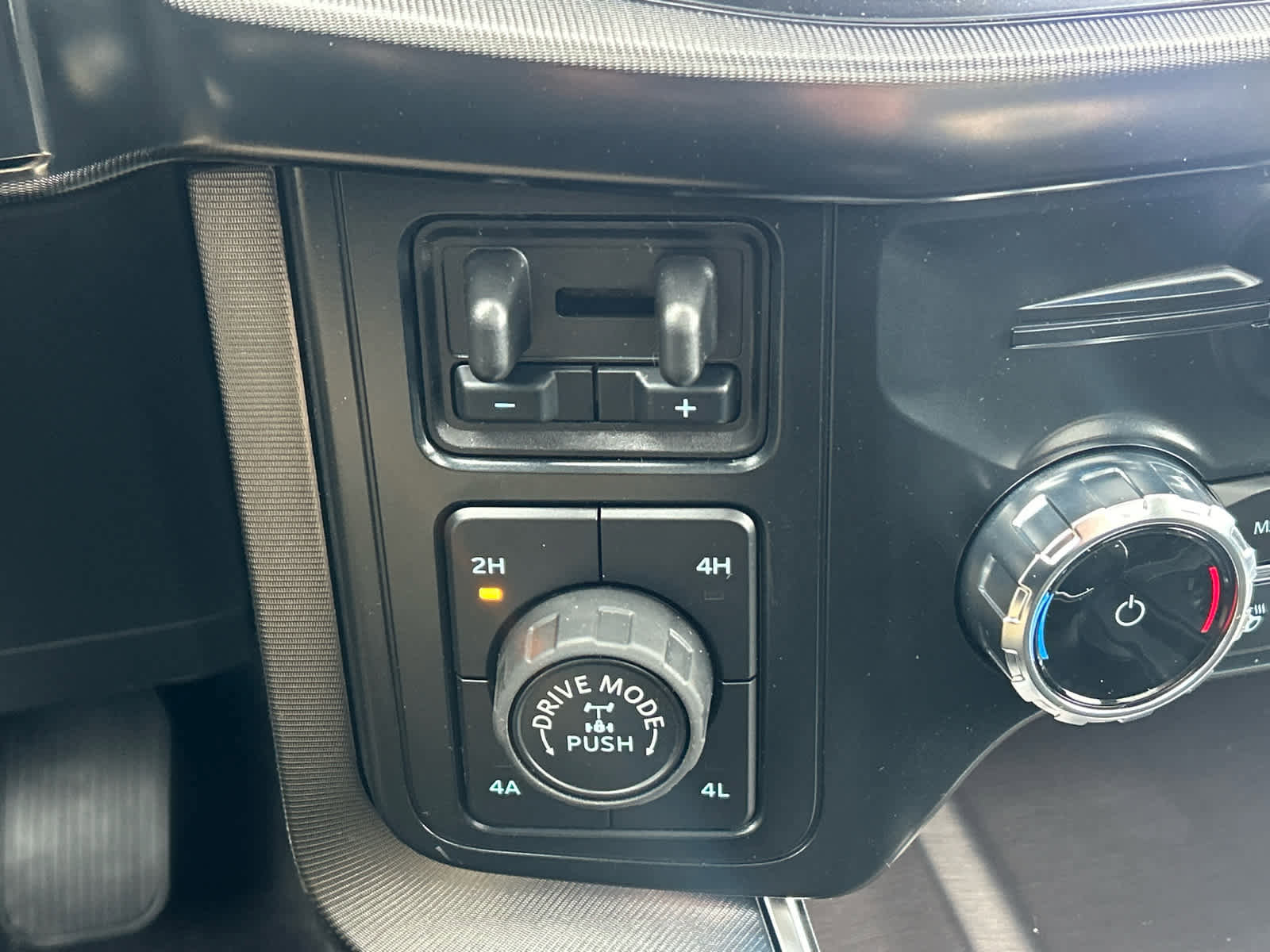 New 2025 Ford F150 Platinum w/ Equipment Group 702A High image 65