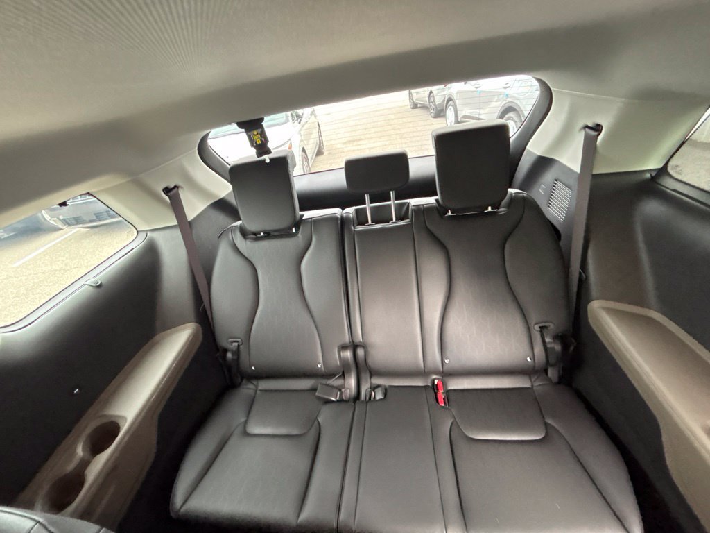 Certified 2026 Kia Carnival EX FWD image 19