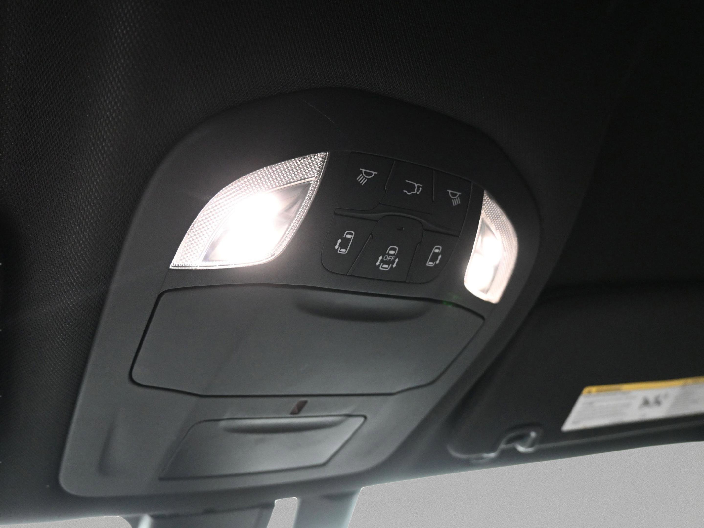 Used 2020 Chrysler Pacifica Touring-L w/ S Appearance Package image 23