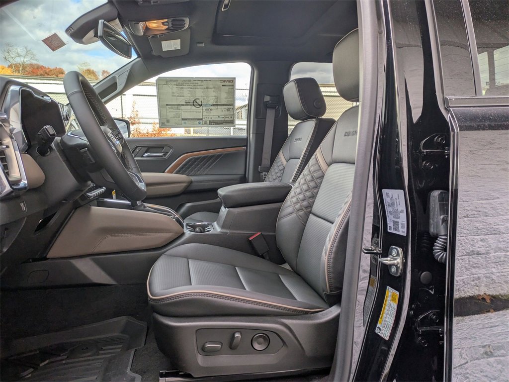 New 2026 GMC Canyon Denali image 12