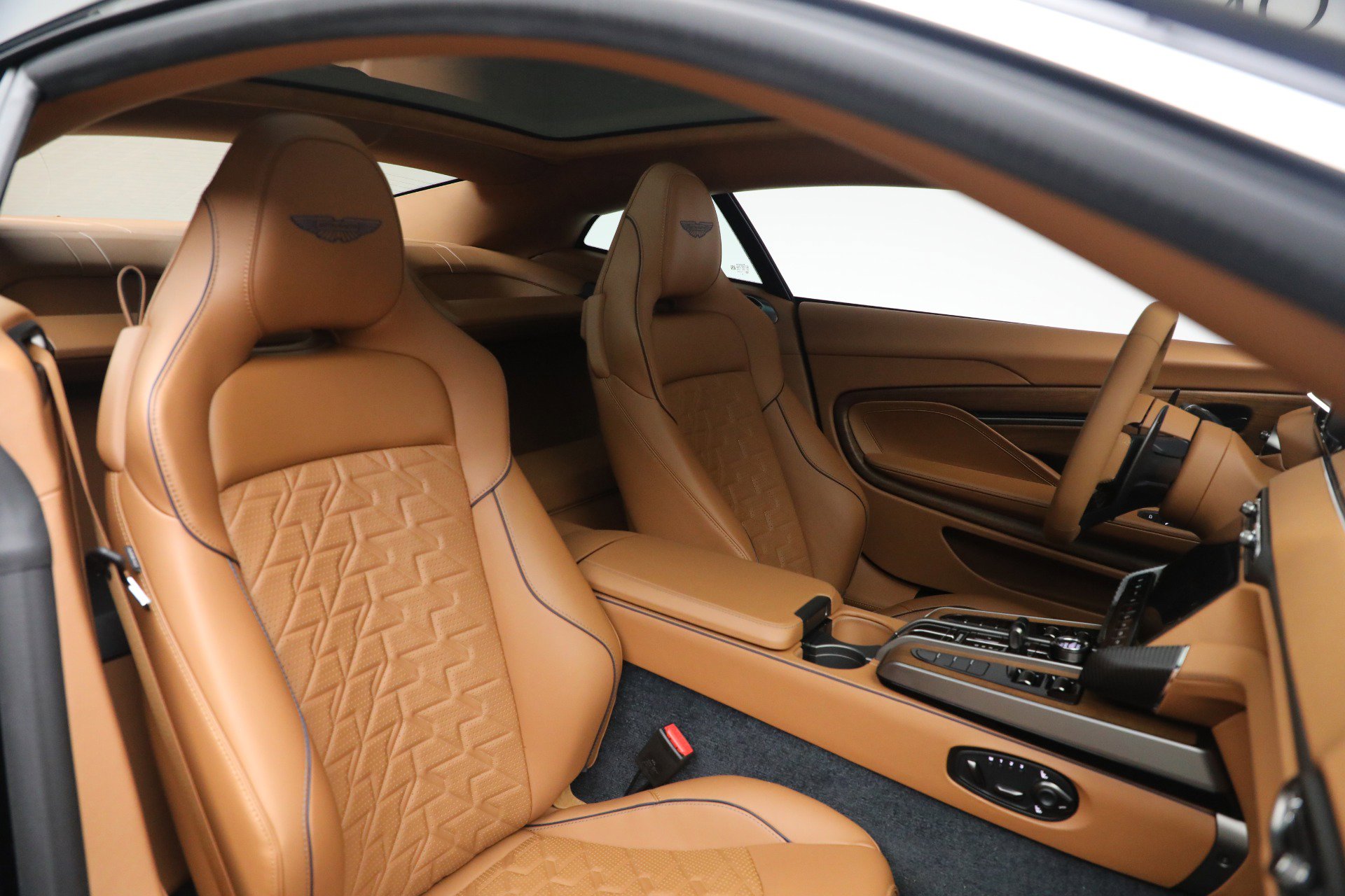 New 2026 Aston Martin Vanquish image 20
