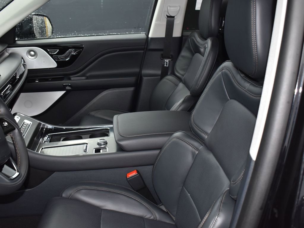 New 2026 Lincoln Aviator Reserve image 10