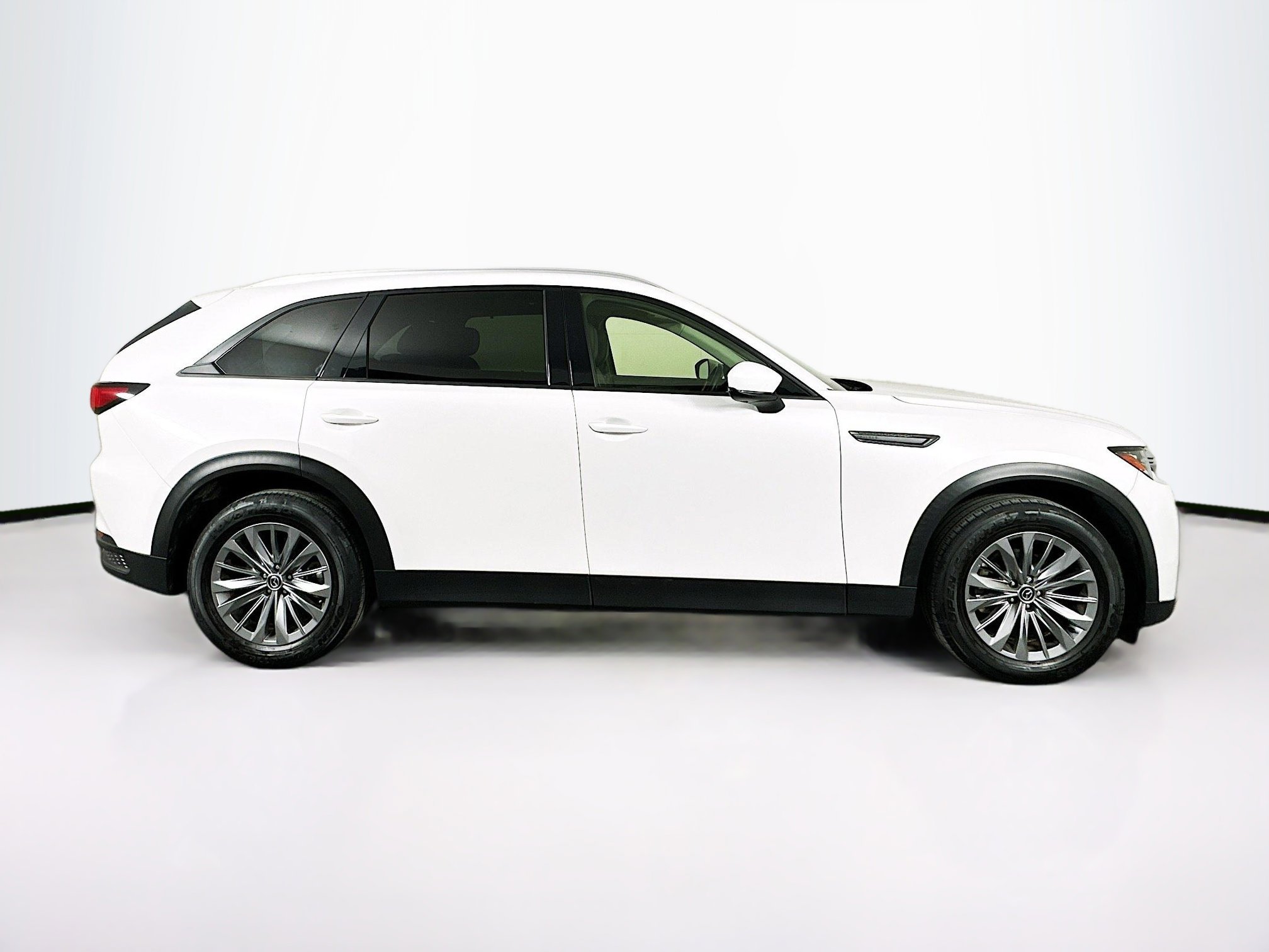 Used 2024 MAZDA CX-90 3.3 Turbo w/ Preferred Plus image 10