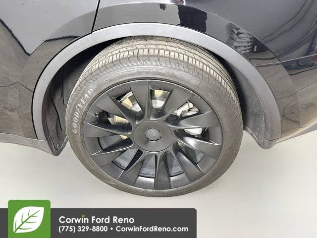 Used 2023 Tesla Model Y Long Range image 30