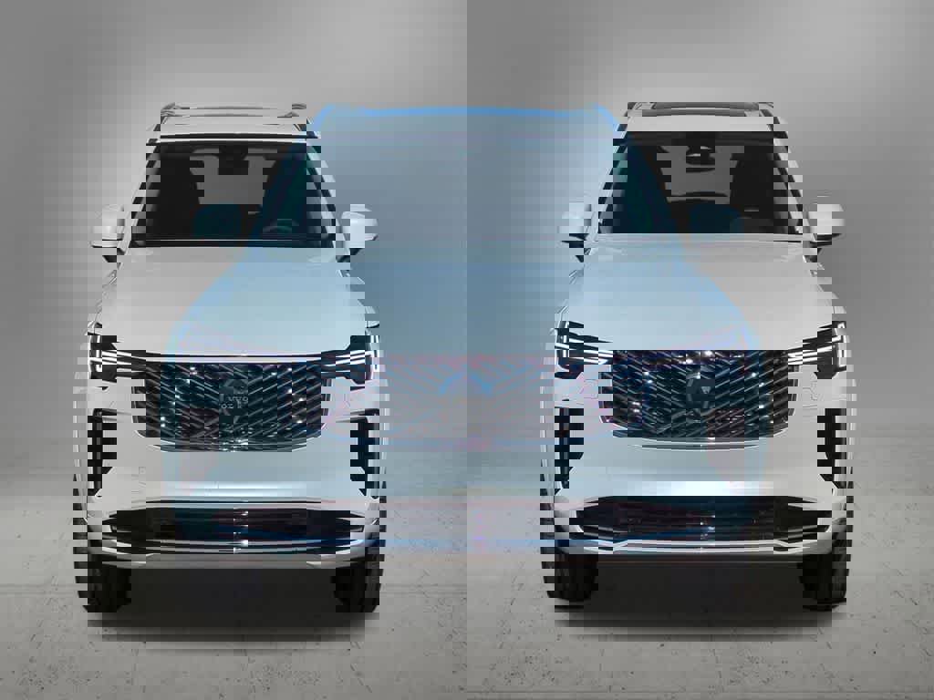 Certified 2025 Volvo XC90 B5 Core w/ Protection Package Premier image 9