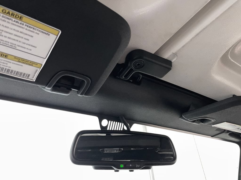 Used 2016 Jeep Wrangler Unlimited Sahara AWD/4WD image 25