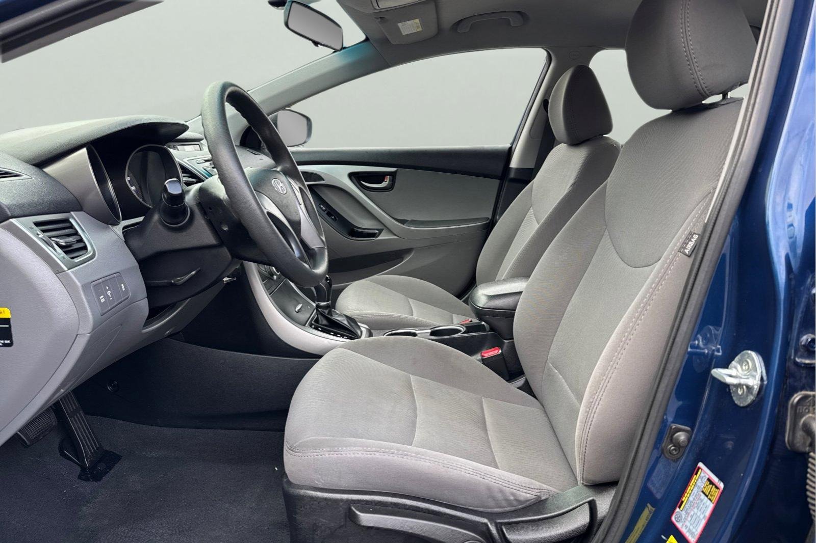 Used 2016 Hyundai Elantra SE image 14