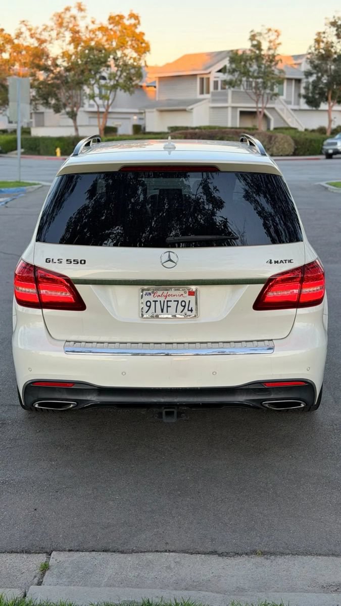 Used 2017 Mercedes-Benz GLS 550 4MATIC image 10