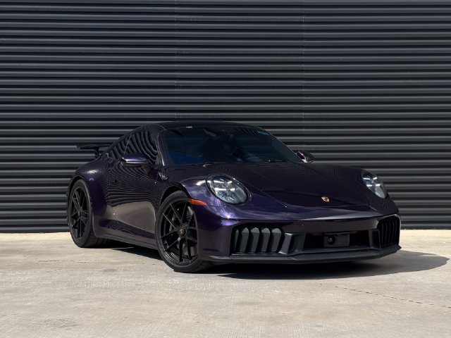 Certified 2026 Porsche 911 Carrera 4 GTS AWD/4WD image 9