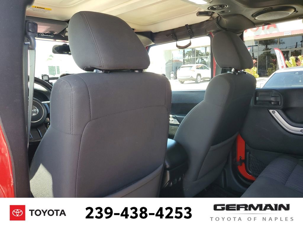 Used 2012 Jeep Wrangler Unlimited Rubicon w/ Dual Top Group image 22