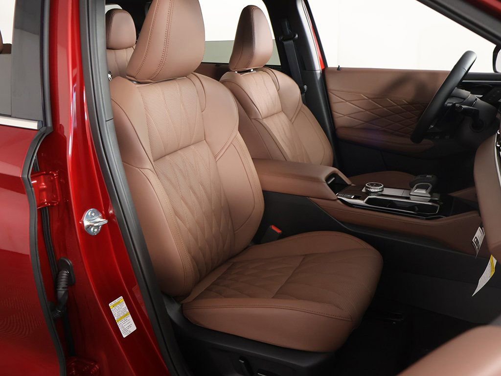 New 2025 Mitsubishi Outlander SEL image 37