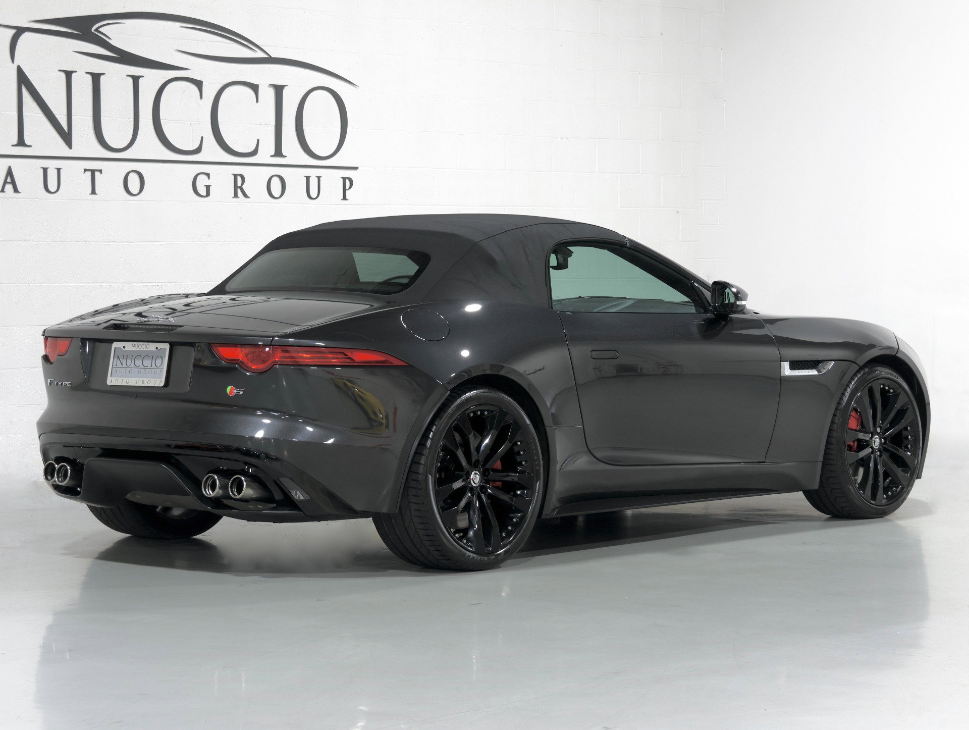 Used 2014 Jaguar F-TYPE S image 2