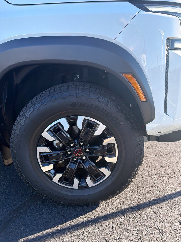 Used 2024 Nissan Frontier PRO-4X w/ Off-Road Protection Package AWD/4WD image 6
