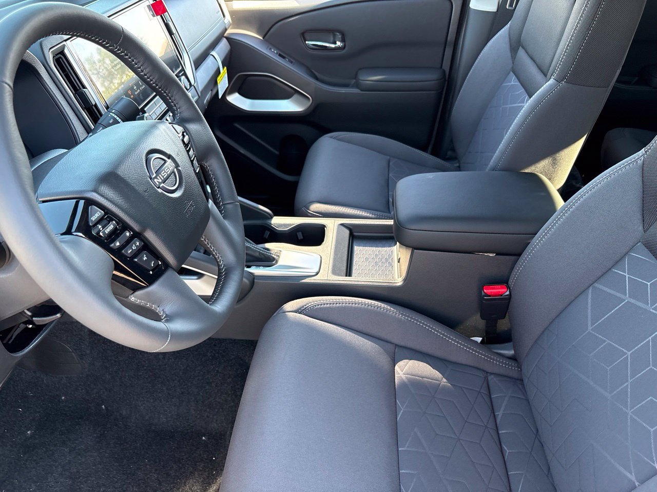 New 2027 Nissan Frontier SV RWD image 17