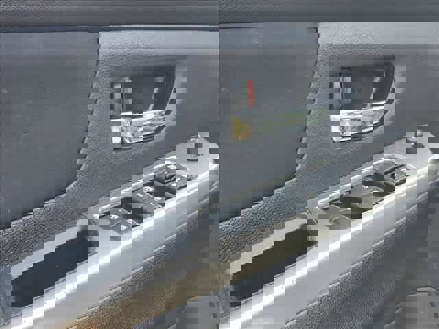 Used 2015 Subaru Impreza 2.0i Premium image 13