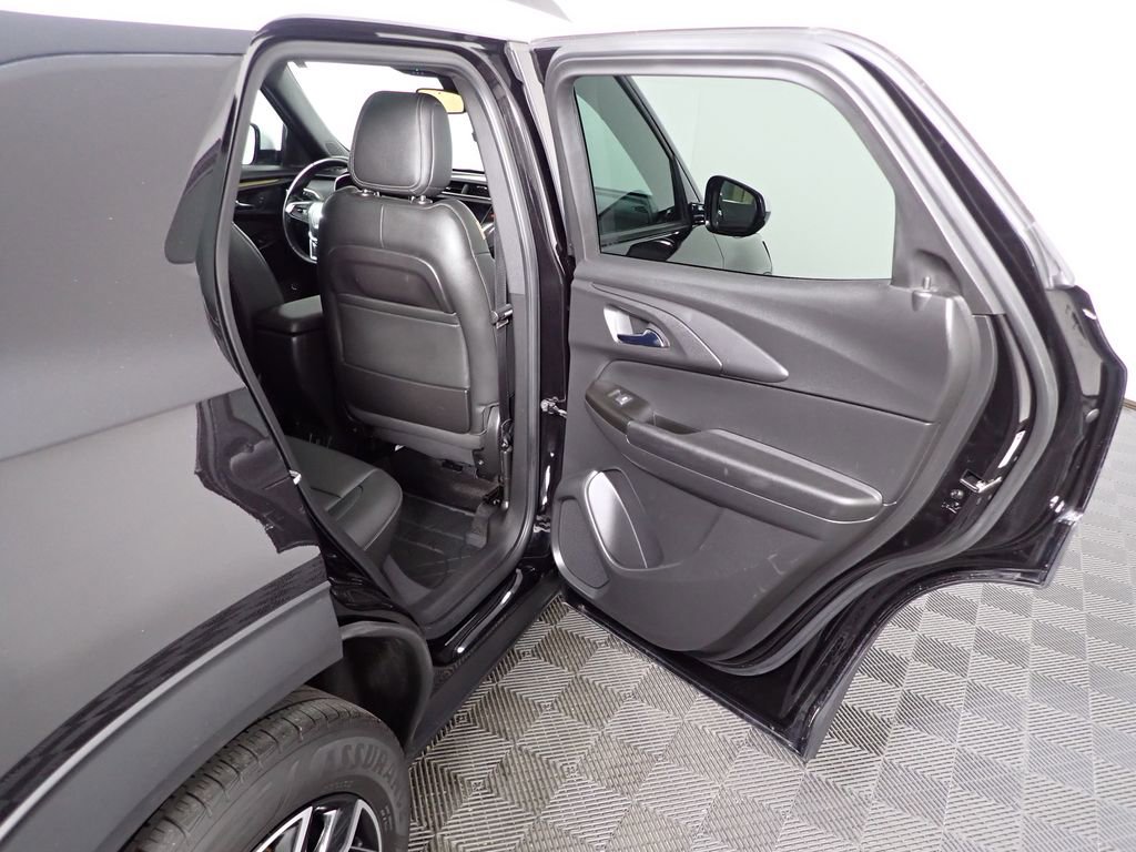 Used 2021 Chevrolet TrailBlazer ACTIV w/ Sun and Liftgate Package image 33