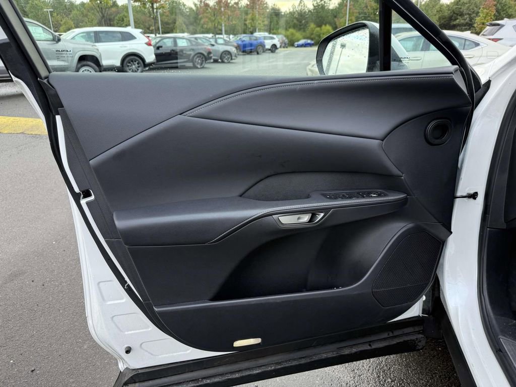 Used 2025 Lexus RX 350 Premium image 17