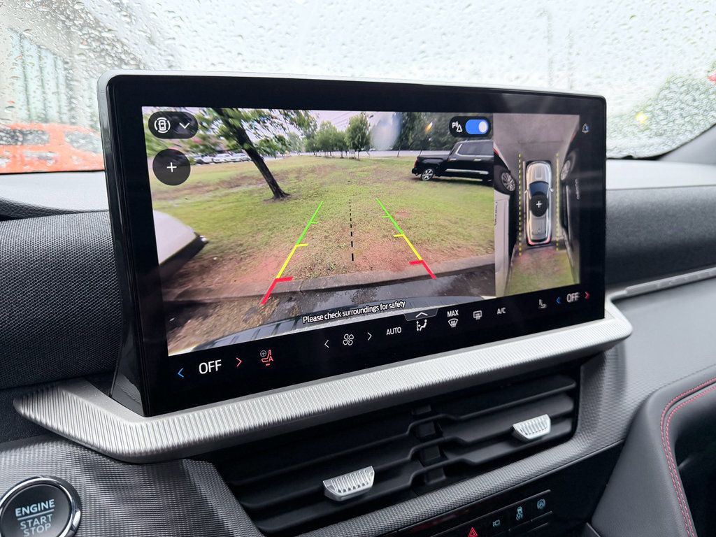 Used 2025 Ford Explorer ST-Line w/ ST-Line Street Pack AWD/4WD image 19