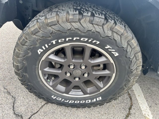 Used 2022 Jeep Gladiator Overland image 10