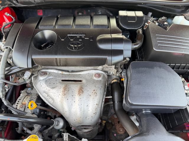 Used 2011 Toyota Camry LE FWD image 30