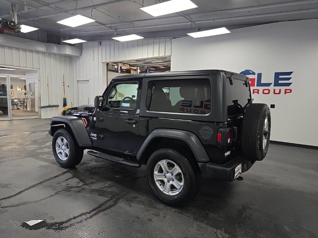 Used 2019 Jeep Wrangler Sport AWD/4WD image 7