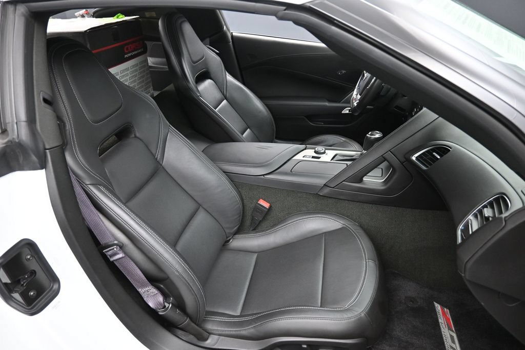 Used 2017 Chevrolet Corvette Z06 RWD image 28