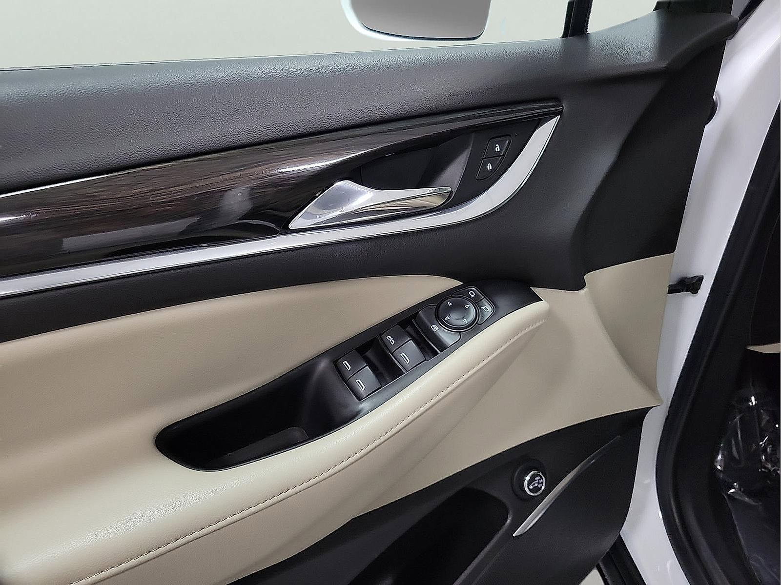 Used 2019 Buick Enclave Essence FWD image 10