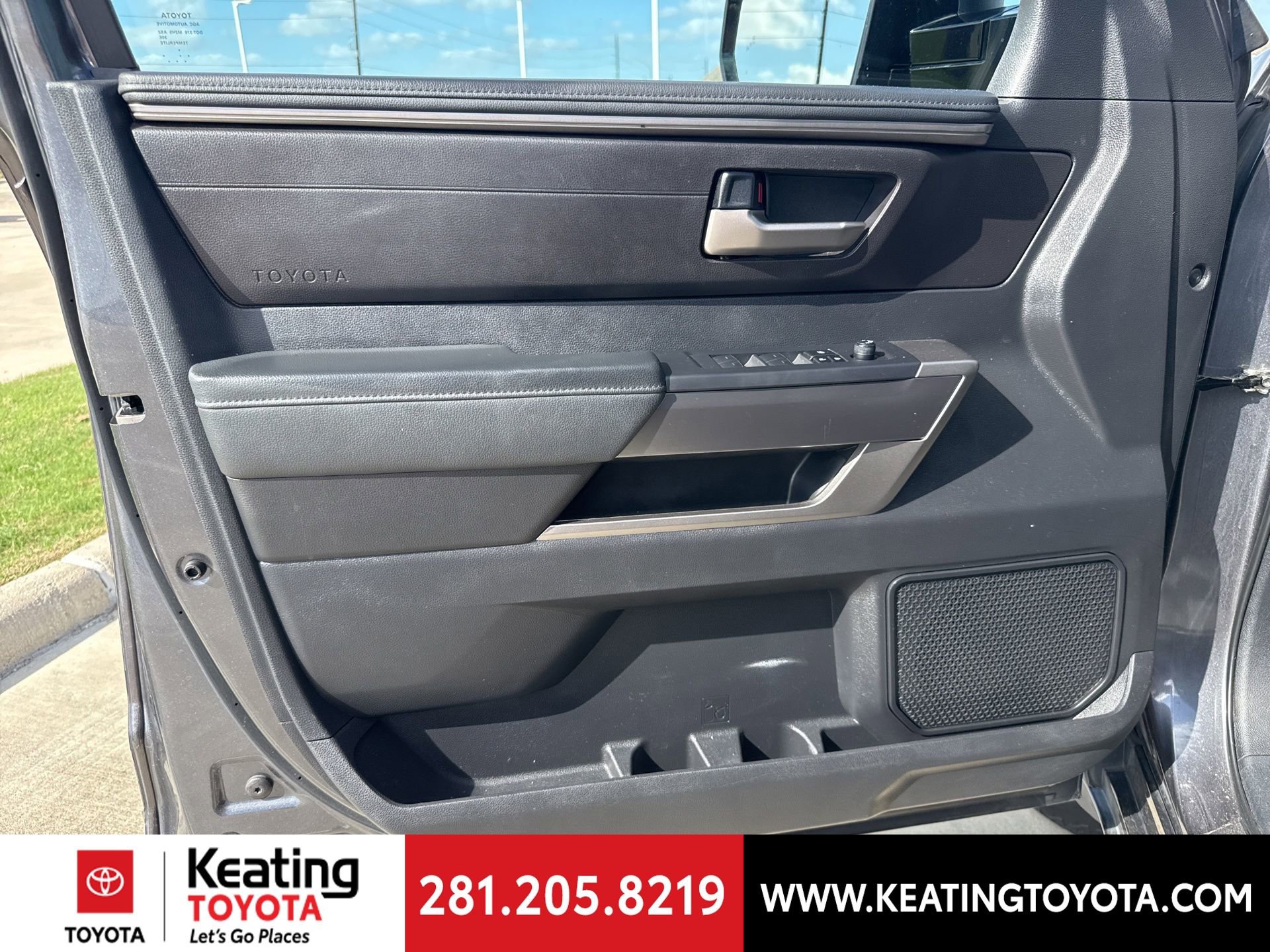 Used 2023 Toyota Tundra SR5 w/ SR5 Convenience Package image 12