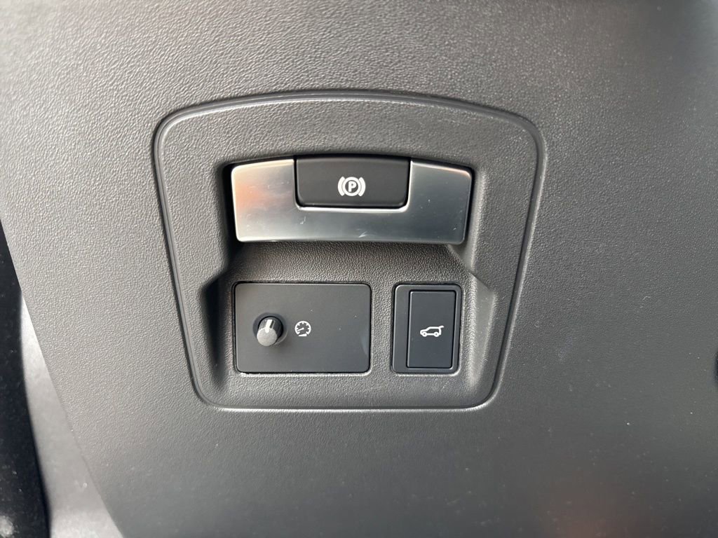 Used 2019 Land Rover Range Rover Velar R-Dynamic HSE image 50