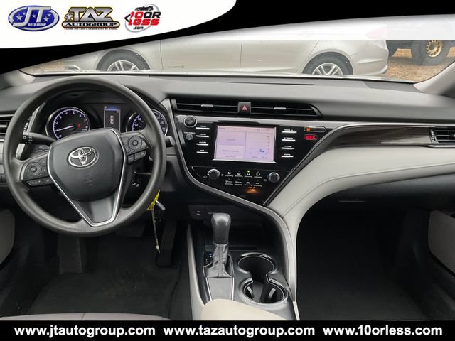 Used 2019 Toyota Camry LE FWD image 14
