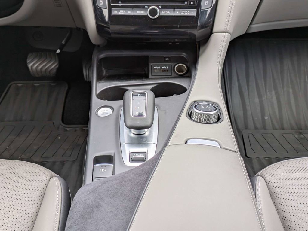 Used 2023 INFINITI QX50 Sensory image 19