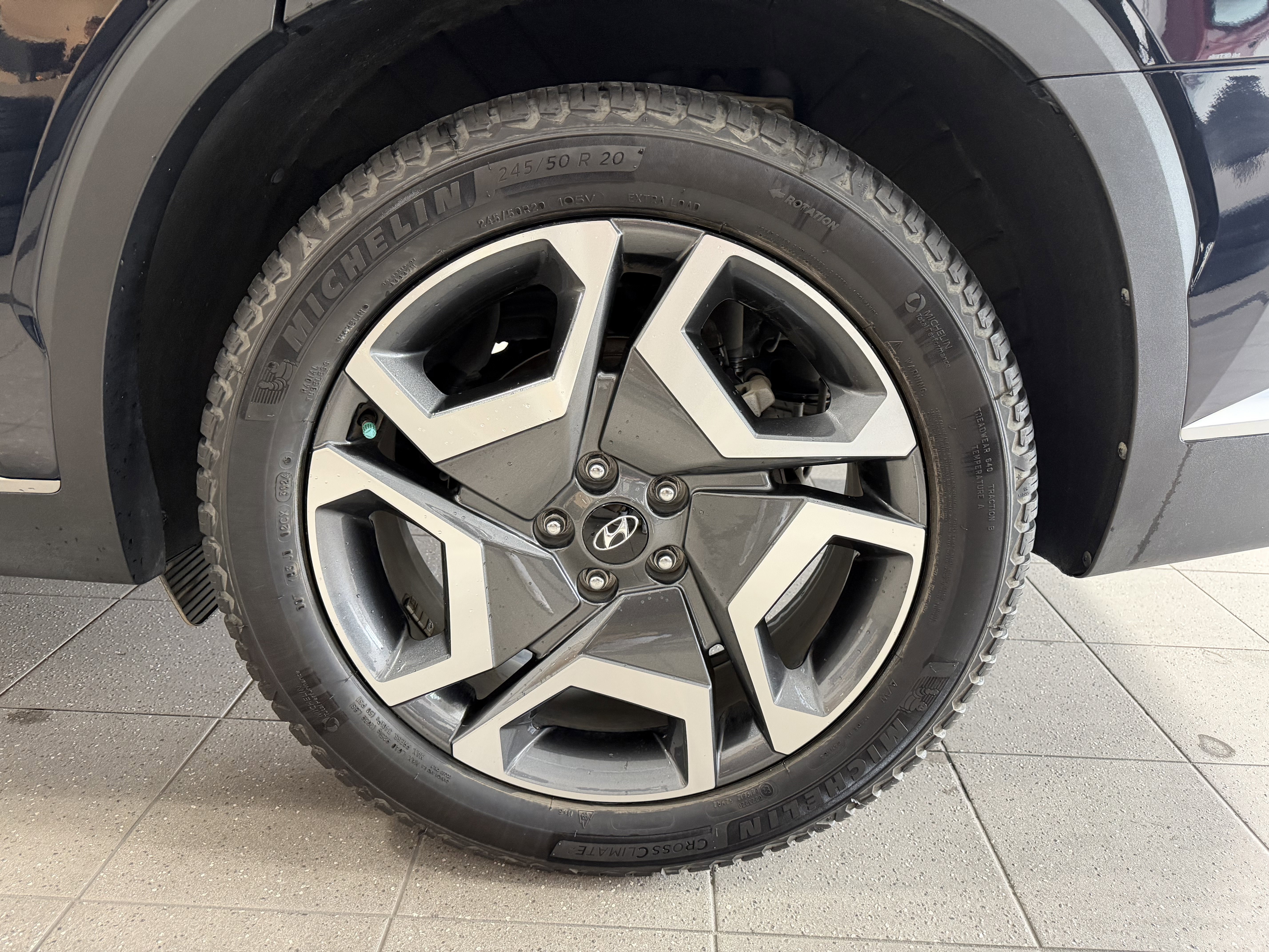 Used 2023 Hyundai Palisade Limited FWD image 5