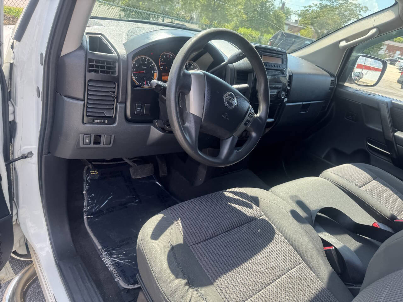 Used 2013 Nissan Titan SV image 38